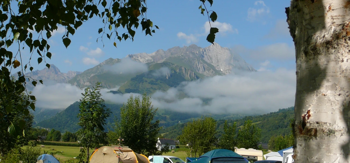 ♣ CHALET-CAMPING AZUN NATURE (CLEF VERTE)