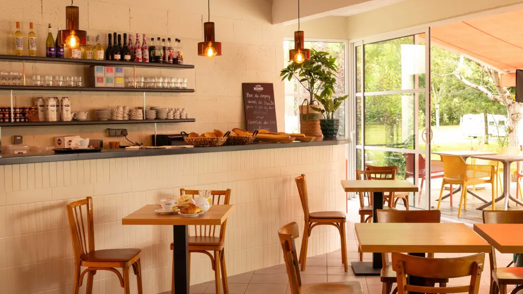 CAMPING SAINTES GRANDES RIVES